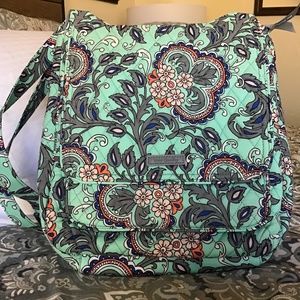 Vera Bradley NWT Messenger Mailbag